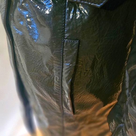 PRADA Italy Rare Women's Olive Green Genuine Patent Leather Coat w Belt Sz 38/S - Picture 14 of 16
